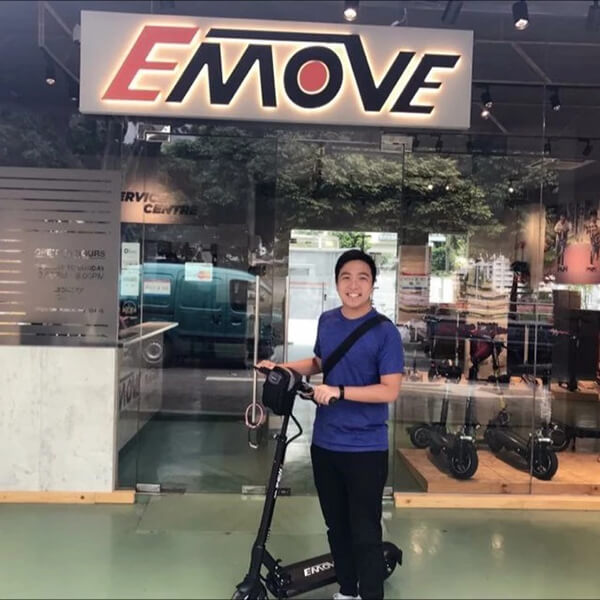 Voro Emove Touring Electric Scooter